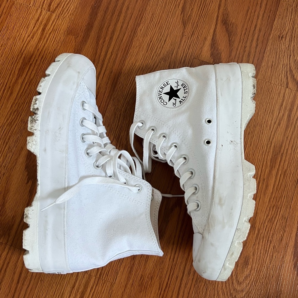 Platform converse only worn twice